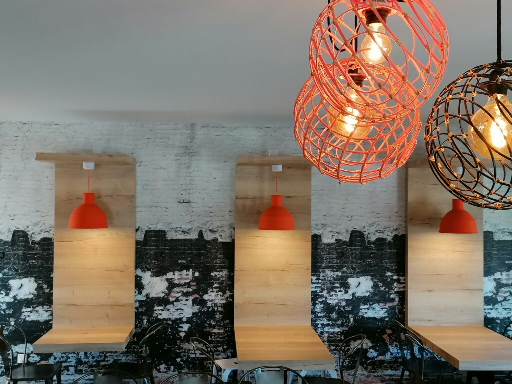 Tables suspendues design créations d'univers décoration d'intérieur rennes gévezé