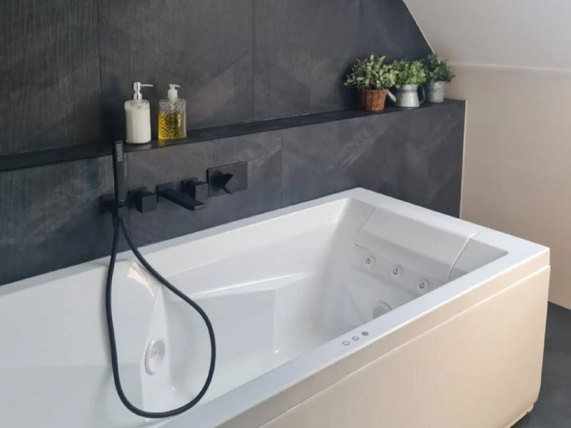 salle d'eau salle de bains 3d conseils accompagnement décoration créations d'univers papier peint sur mesure design by j déco rennes Gévezé